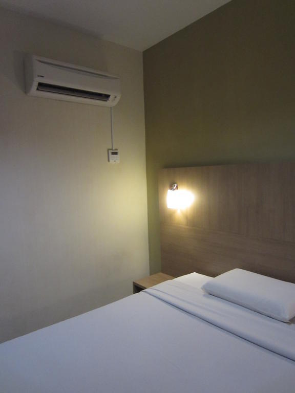 סיטיאוון Radiant Hotel חדר תמונה